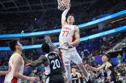 深圳男篮发布备战花絮，关键时刻防线松动，CBA季后赛任务艰巨，更衣室氛围转暖的简单介绍-安博娱乐入口