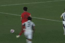 包含今晚上海海港防线松动：欧联节点到来，压力陡增，更衣室氛围转暖的词条-安博app下载