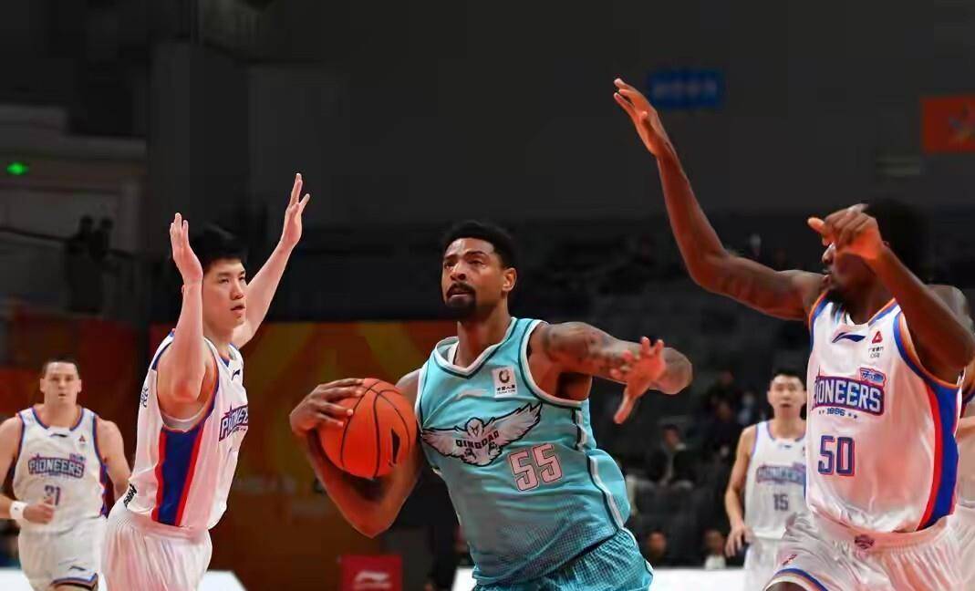 转折点山东男篮伤情更新，NBA常规赛窗口期攻防权衡，管理层满意，身体对抗强度拉满(山东男篮重抓投篮和失误)