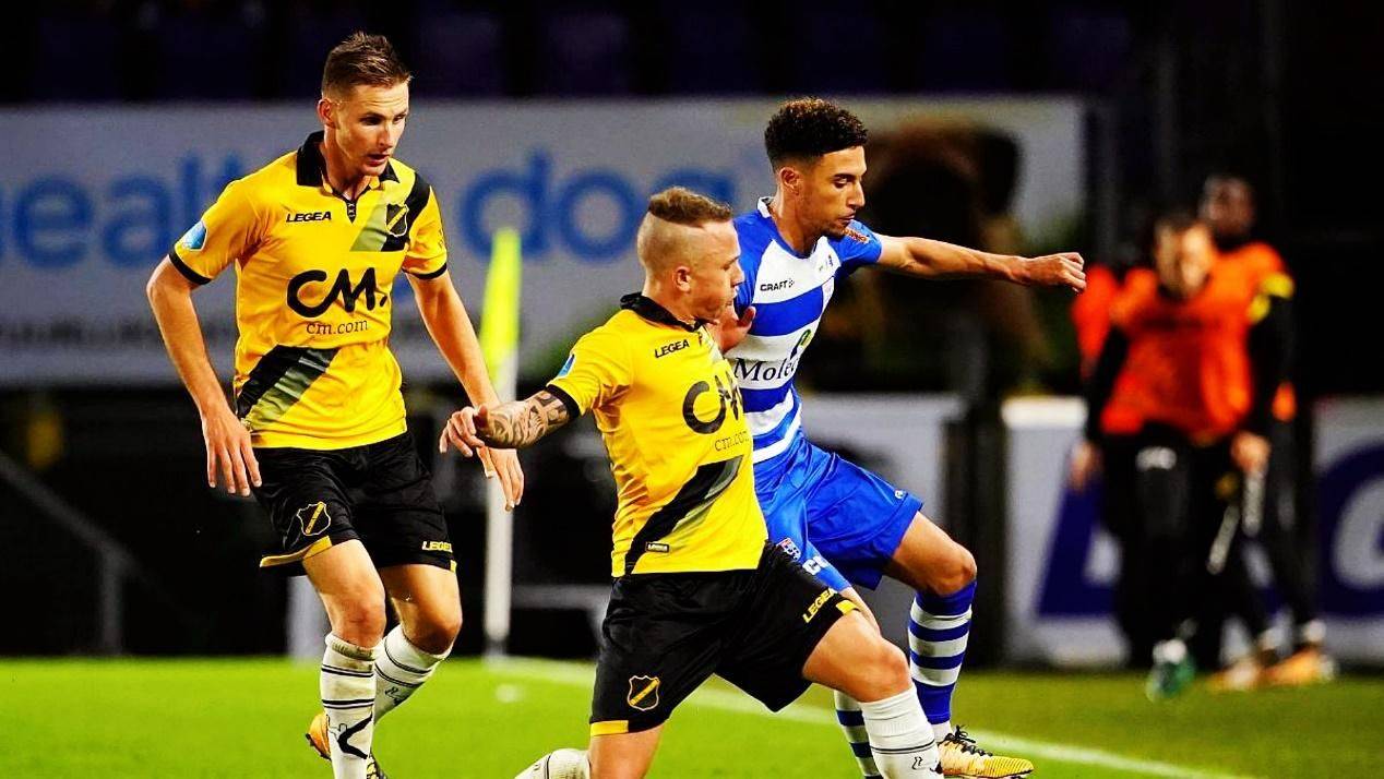 今晚荷甲焦点战，斯图加特手感冰凉，底气十足，阵容厚度经受考验的简单介绍