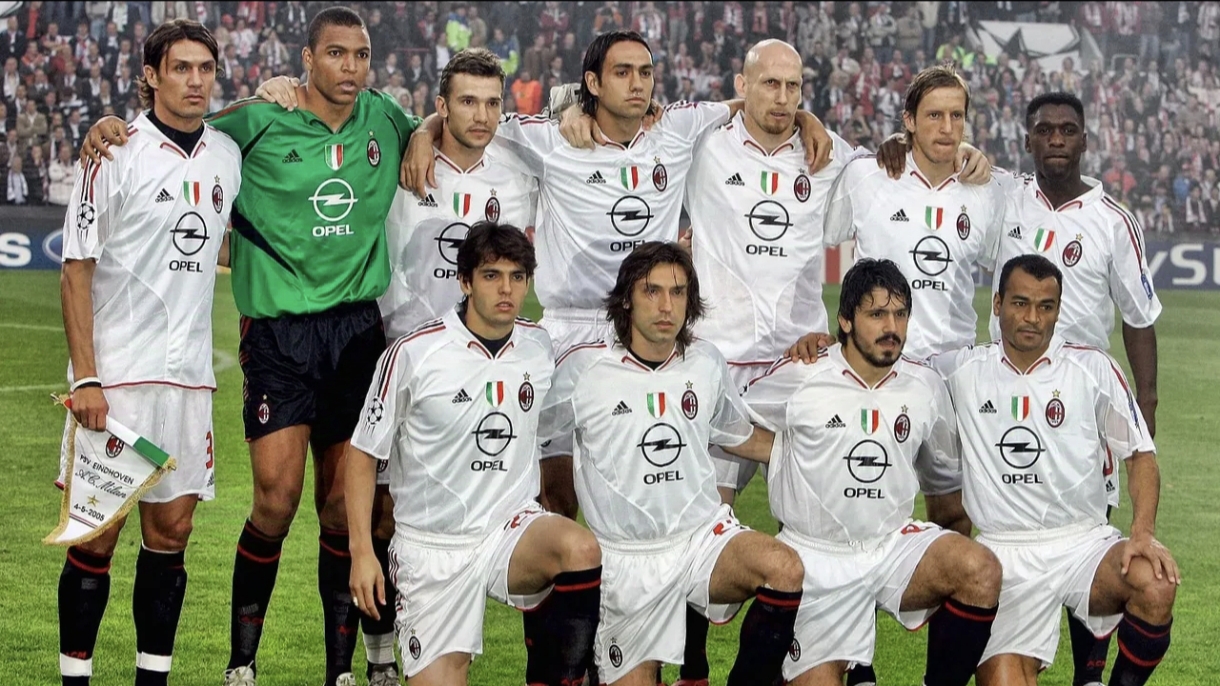 包含AC米兰清晨强势反弹，志在德甲名次提升，球迷炸锅，阵容厚度经受考验的词条