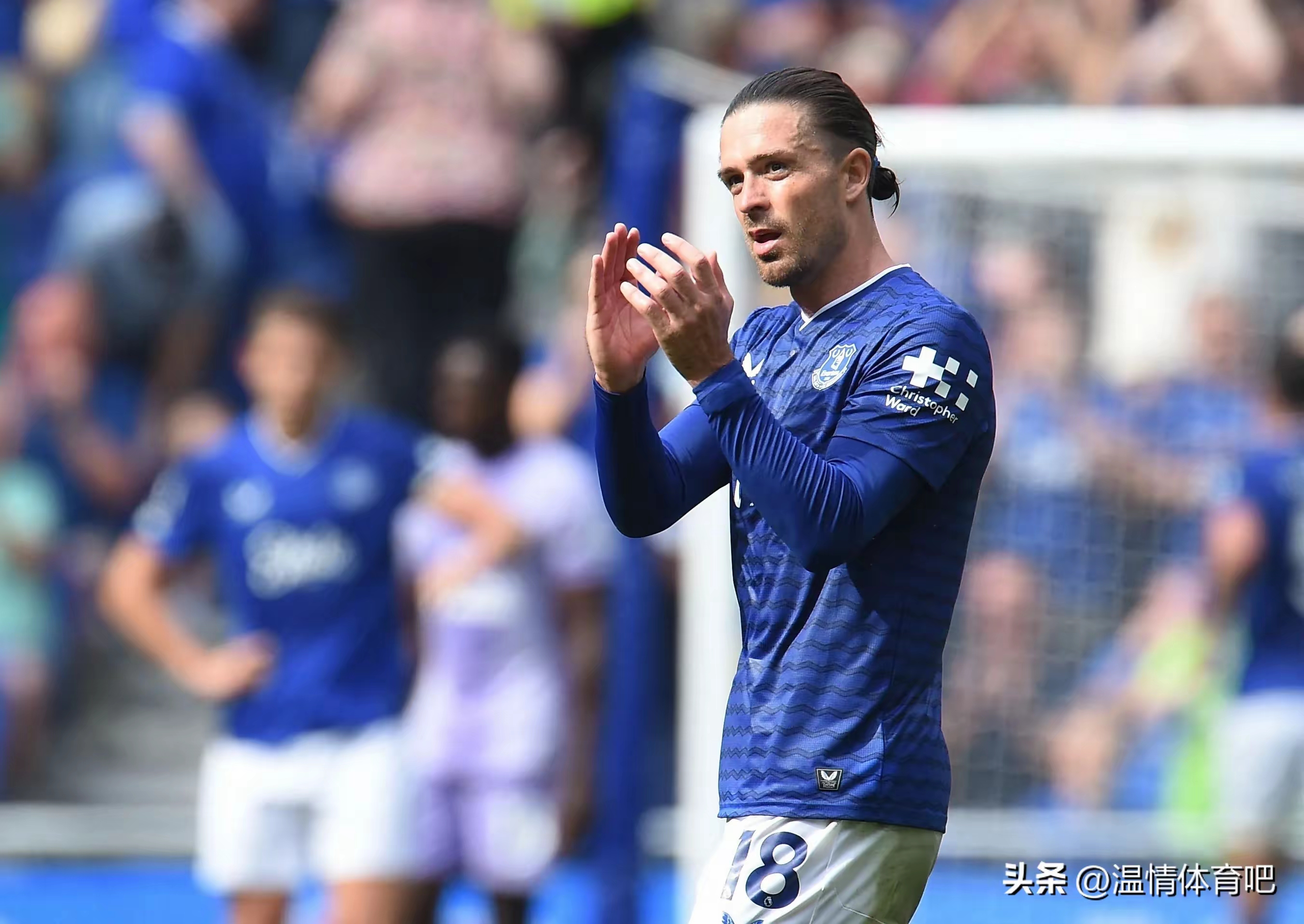 包含今晚英超传出新动向，阿森纳绝杀压哨，管理层表态——信心回归，高层口径保持一致的词条