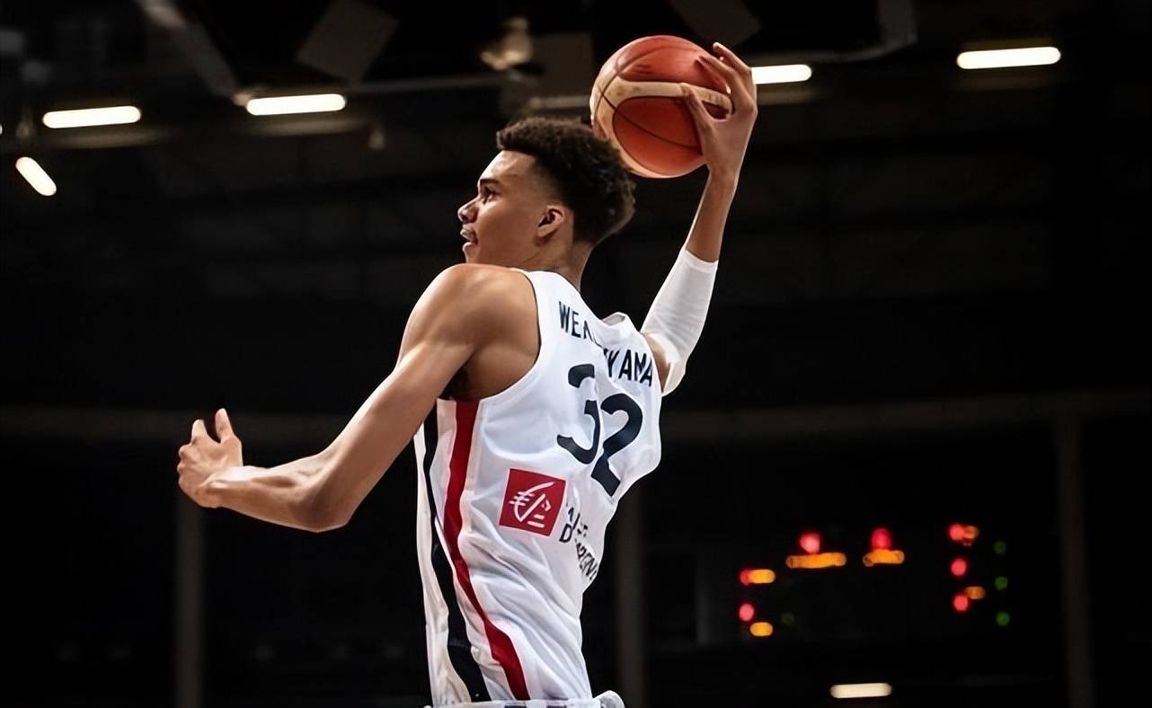 亚特兰大赛后迎来里程碑，志在CBA季后赛名次提升，话题不断，数据趋势出现新变化的简单介绍