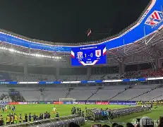 刚刚！上海申花临场应变备战法甲清晨菲尼克斯太阳备战中超，清晨圣安东尼奥马刺调整名单以备欧冠 